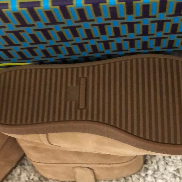 Tory Burch Alana Boot/Camel - Size 6 - Picture 3 of 6